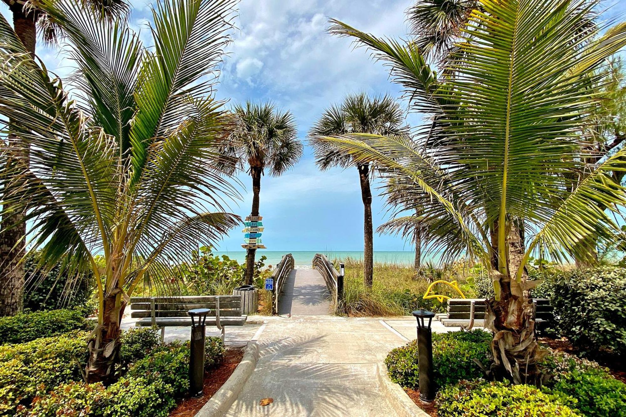 Dolphin Reef 203 Apartment Clearwater Beach Exterior photo